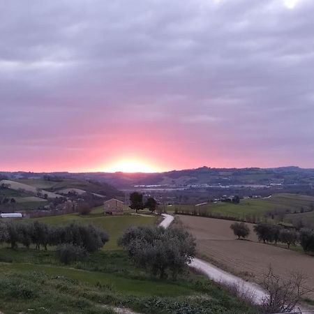 Apartamento Casal Del Sole - L'Ulivo Montefelcino Exterior foto